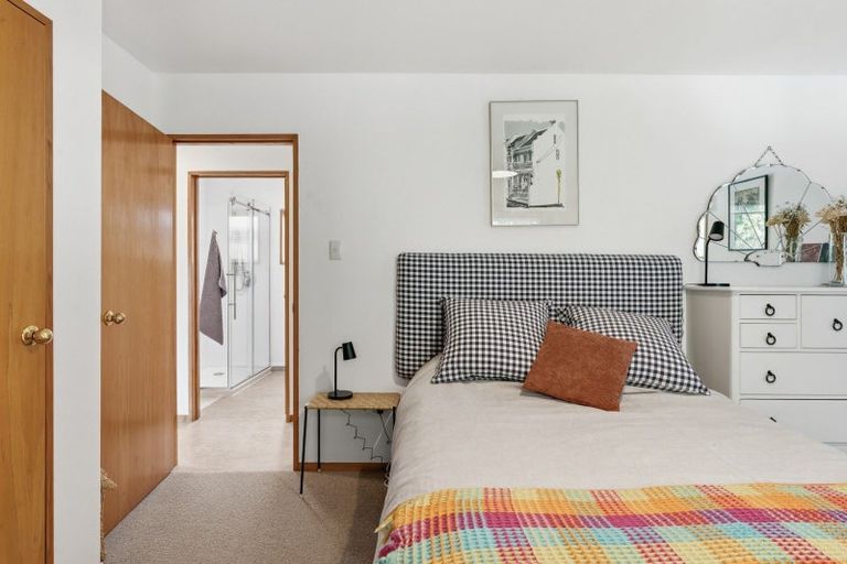 Photo of property in 69 Greenacres Street, Macandrew Bay, Dunedin, 9014