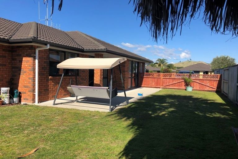 Photo of property in 111 Doncaster Drive, Papamoa Beach, Papamoa, 3118