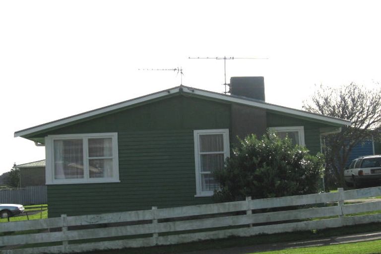 Photo of property in 57 Astrolabe Street, Cannons Creek, Porirua, 5024