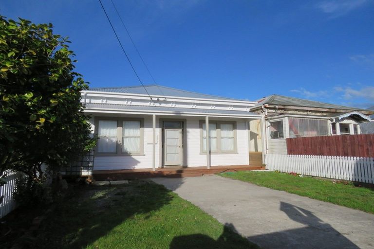 Photo of property in 87 Peel Street, Westport, 7825