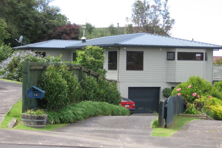 Photo of property in 15 Ceramco Place, Torbay, Auckland, 0630