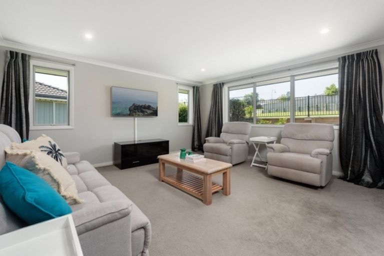 Photo of property in 4 Falcon Drive, Welcome Bay, Tauranga, 3112