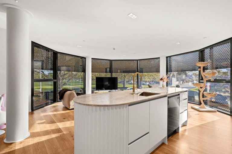 Photo of property in 1/33 Kilmore Street, Christchurch Central, Christchurch, 8013