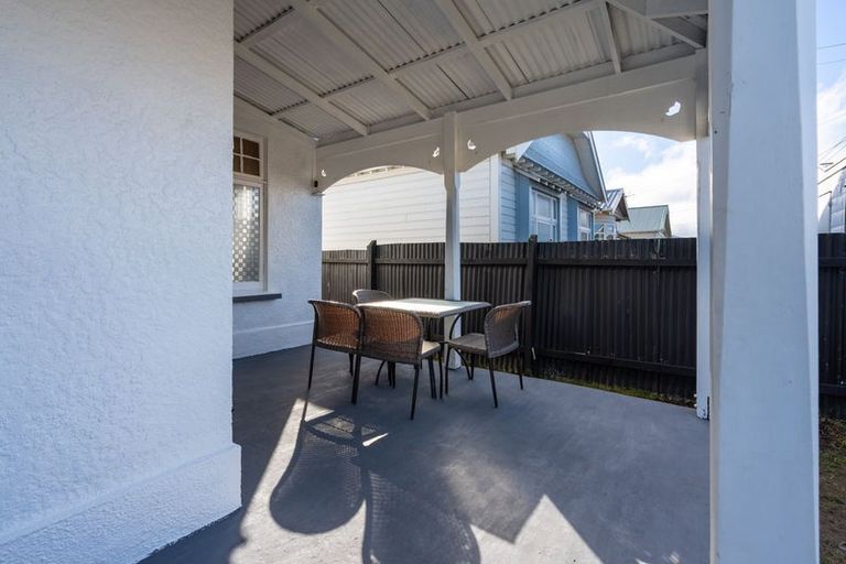 Photo of property in 52 Melbourne Street, South Dunedin, Dunedin, 9012
