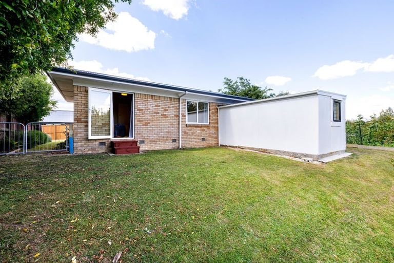 Photo of property in 19 Mabian Crescent, Deanwell, Hamilton, 3206