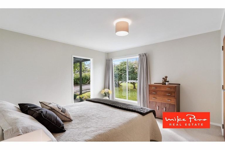 Photo of property in 65 Konini Road, Titirangi, Auckland, 0604