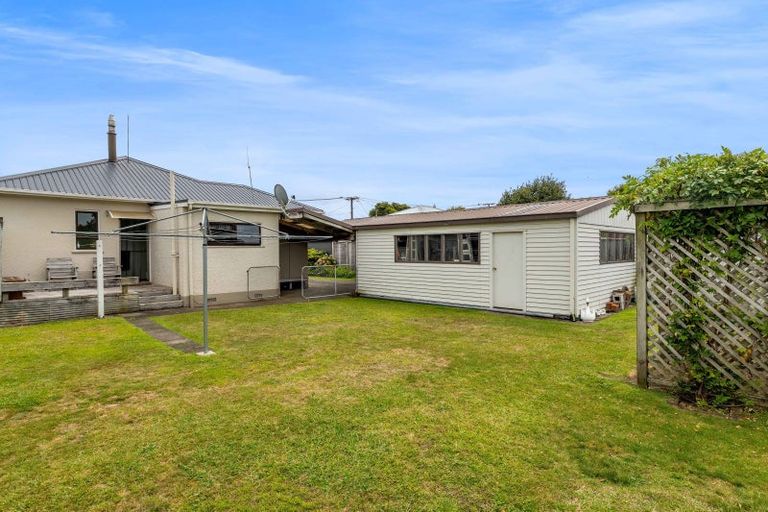 Photo of property in 39 Lismore Street, Strandon, New Plymouth, 4312