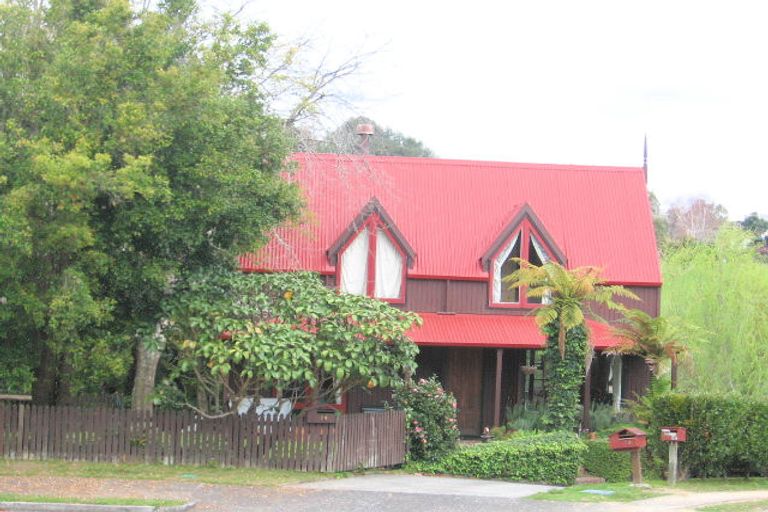 Photo of property in 14 Fairmont Terrace, Otumoetai, Tauranga, 3110