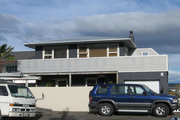 Photo of property in 104 Charles Street, Westshore, Napier, 4110