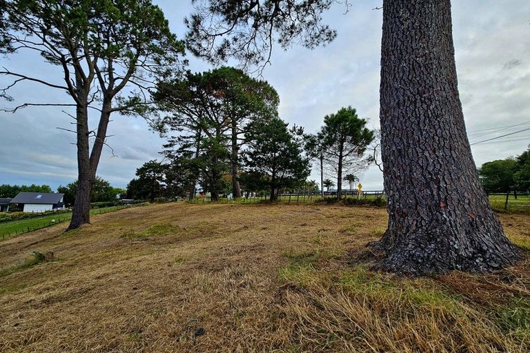 Photo of property in 683 Ridge Road, Riverhead, 0793