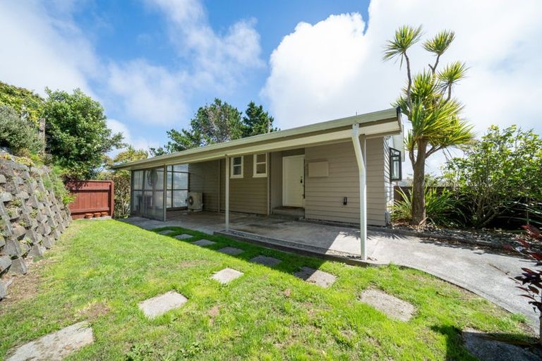 Photo of property in 41 Lomita Road, Johnsonville, Wellington, 6037