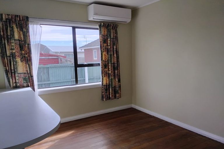 Photo of property in 32 Glenroy Street, Woolston, Christchurch, 8062