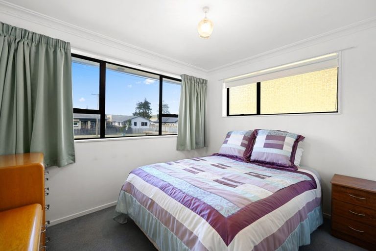 Photo of property in 19 Hakanoa Street, Huntly, 3700