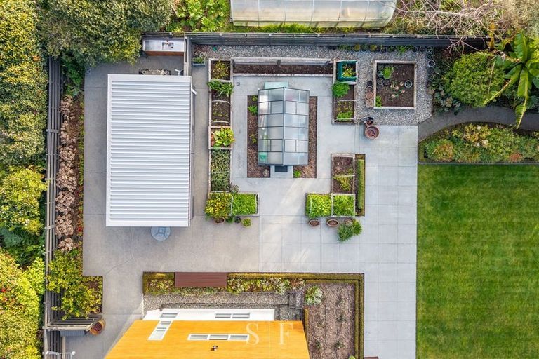 Photo of property in 8 Ngarara Road, Waikanae, 5036