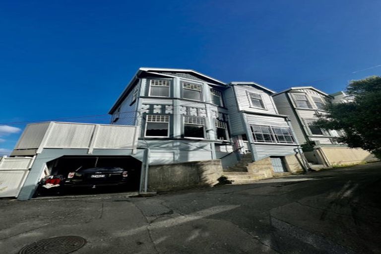Photo of property in 13 Glenbervie Terrace, Thorndon, Wellington, 6011