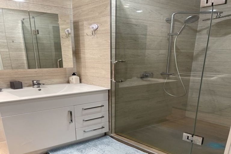 Photo of property in 3 Oswald Close, Flat Bush, Auckland, 2016