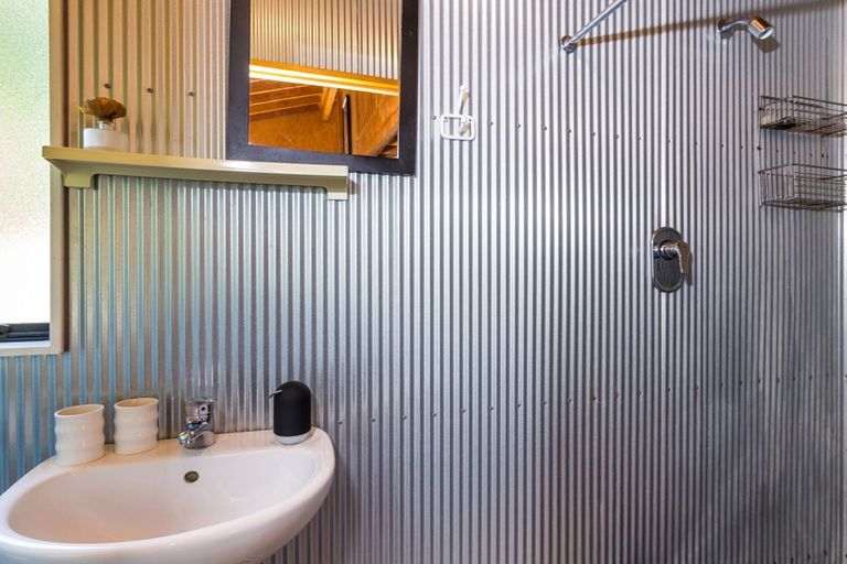 Photo of property in 18 Susan Lane, Kinloch, Taupo, 3377