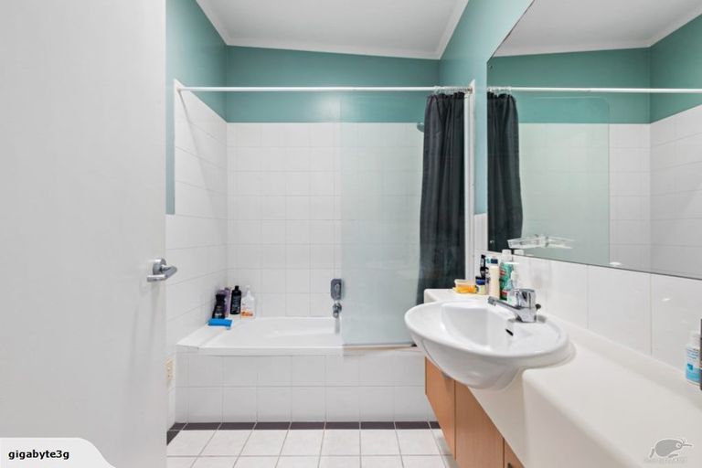 Photo of property in 7a/8 Quay Street, Auckland Central, Auckland, 1010