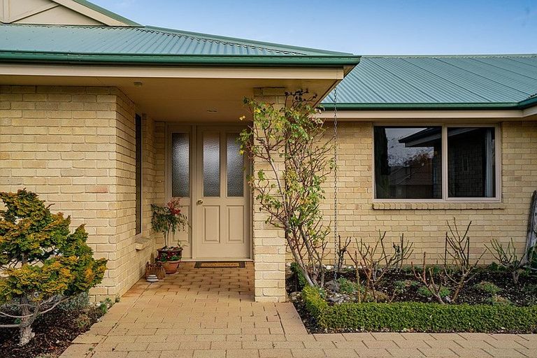 Photo of property in 17 Orchard Place, Cromwell, 9310