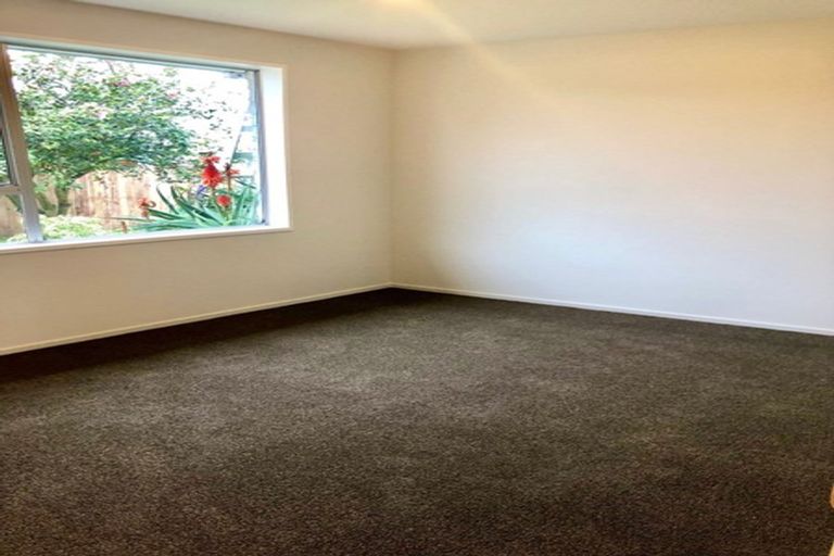 Photo of property in 33 Pensacola Crescent, Broomfield, Christchurch, 8042