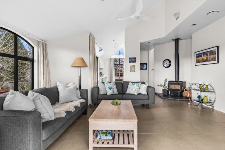 Photo of property in 100 Kopanga Road, Havelock North, 4130