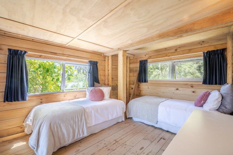 Photo of property in 58 Onuku Road, Akaroa, 7520