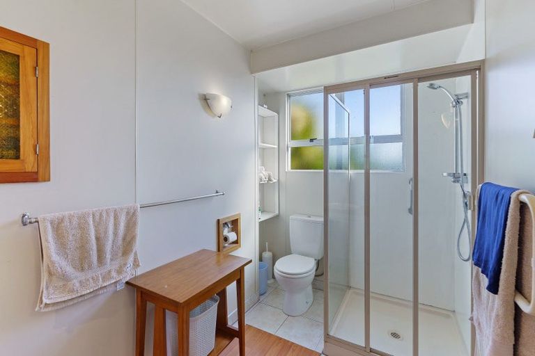 Photo of property in 15 Arthur Street, Waikawa Beach, Levin, 5573