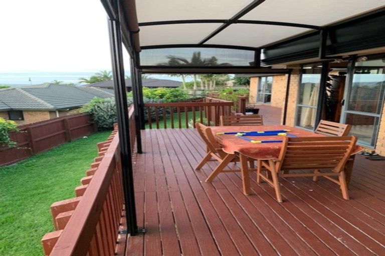 Photo of property in 12 Natasha Lane, Henderson, Auckland, 0612