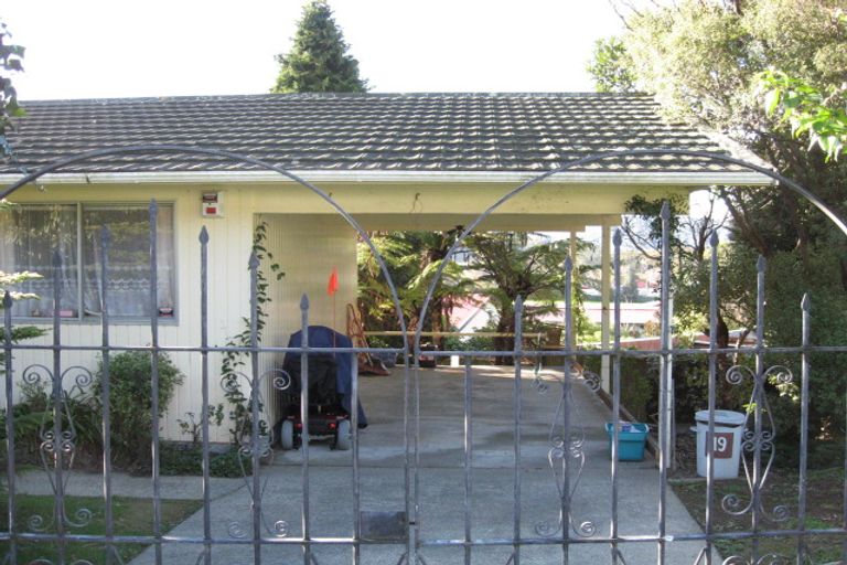 Photo of property in 38 Holland Street, Wainuiomata, Lower Hutt, 5014