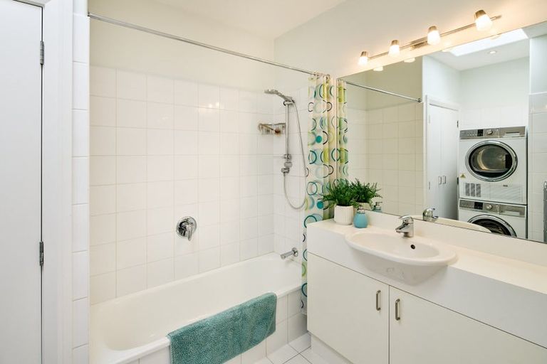 Photo of property in Kelvin House, 8c/16 The Terrace, Wellington Central, Wellington, 6011