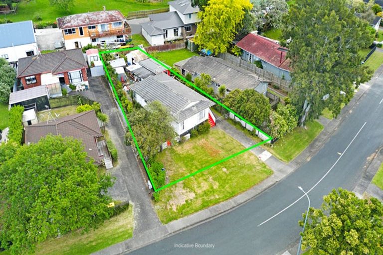 Photo of property in 5 Allington Road, Massey, Auckland, 0614