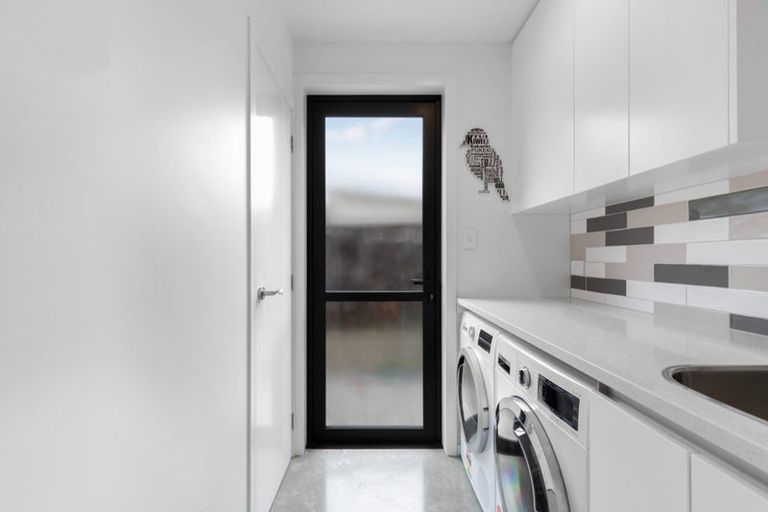 Photo of property in 20 Adamson Drive, Arrowtown, 9302