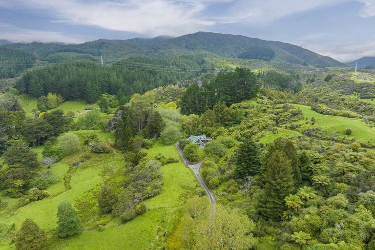 Photo of property in 298 Mangaone Road, Reikorangi, Waikanae, 5391