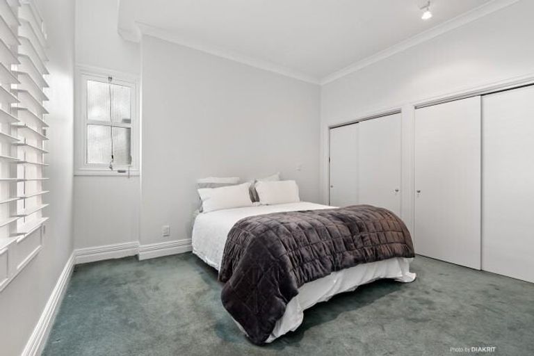 Photo of property in The Villas, 3/33 Hobson Street, Thorndon, Wellington, 6011