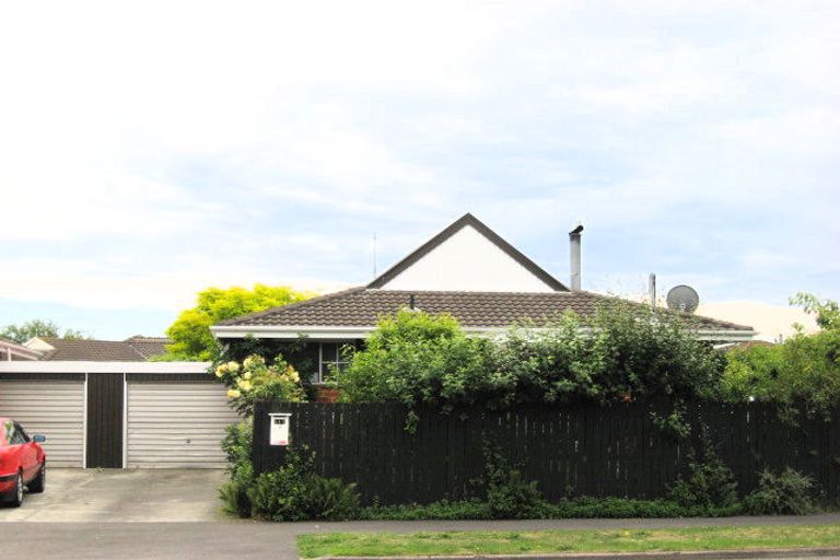 Photo of property in 1/117 Hay Street, Bromley, Christchurch, 8062
