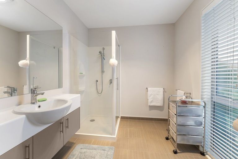 Photo of property in 13 Maple Place, Rangiora, 7400