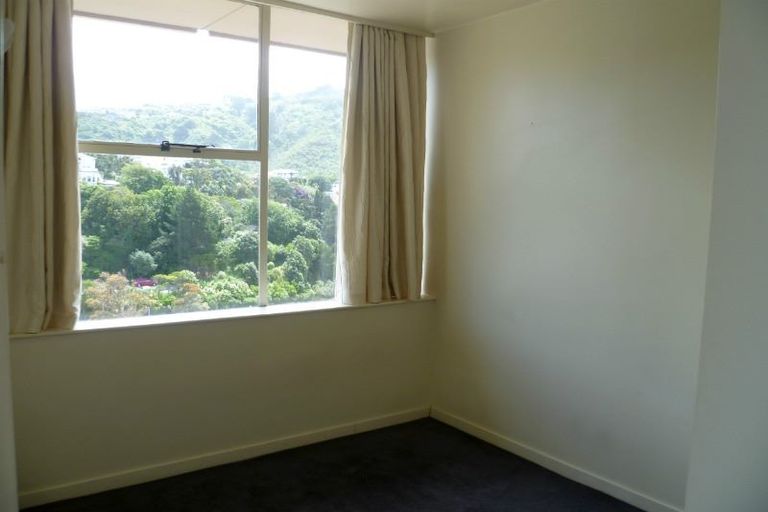 Photo of property in Terrace Tower Apartments, 13d/126 The Terrace, Wellington Central, Wellington, 6011