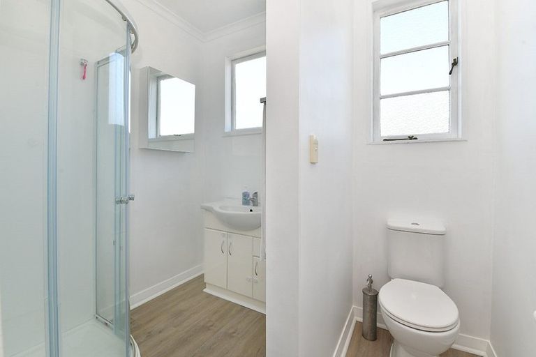 Photo of property in 7a Hand Road, Helensville, 0800