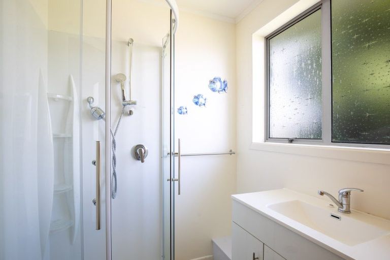 Photo of property in 4/50 Paynters Avenue, Strandon, New Plymouth, 4312