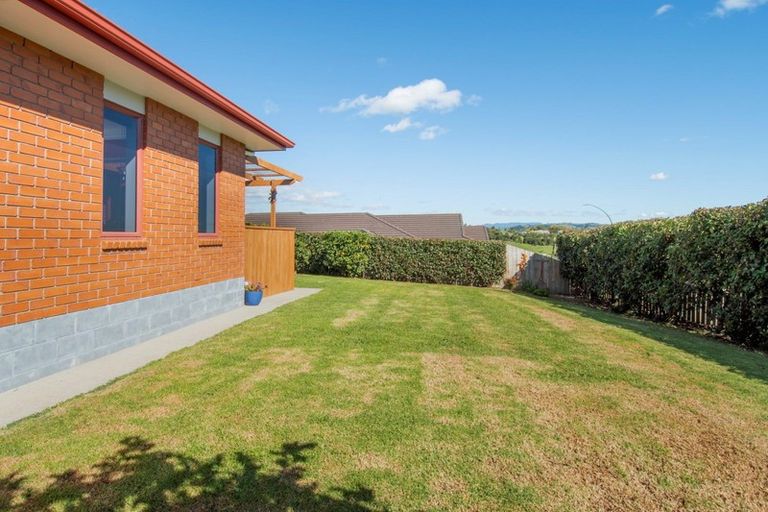 Photo of property in 2 Condor Drive, Pyes Pa, Tauranga, 3112