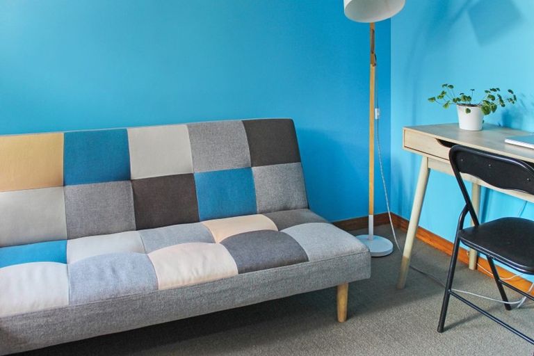 Photo of property in 2 Montgomery Terrace, Hokowhitu, Palmerston North, 4410