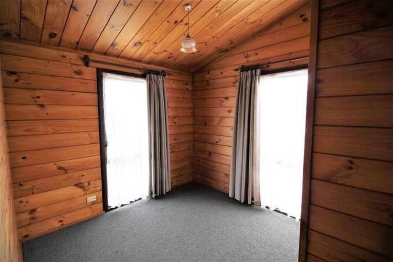 Photo of property in 8b Chichester Drive, Rosehill, Papakura, 2113