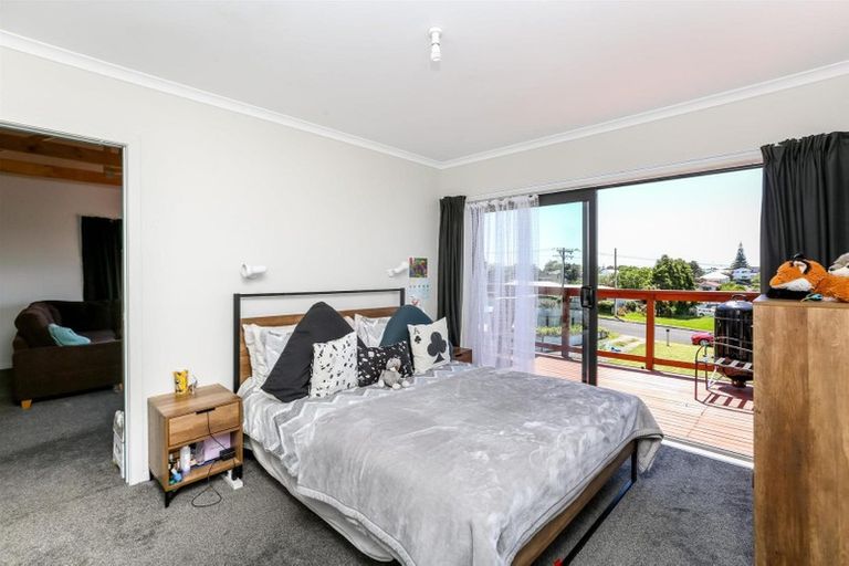 Photo of property in 73 Mould Street, Waitara, 4320