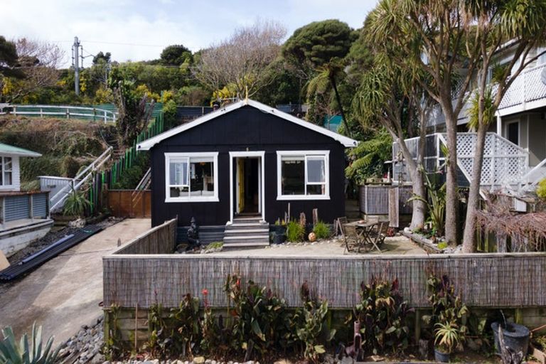 Photo of property in 5 Takutai Road, Pukerua Bay, 5026