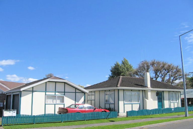 Photo of property in 76 Bellevue Road, Brookfield, Tauranga, 3110