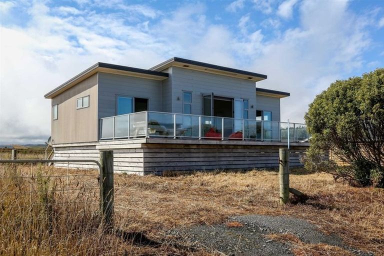 Photo of property in 50 Anglers Avenue, Warea, New Plymouth, 4381