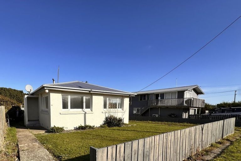 Photo of property in 75 Weka Street, Waikiwi, Invercargill, 9810