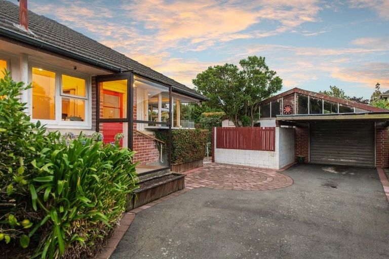 Photo of property in 14 Montana Avenue, Ilam, Christchurch, 8041