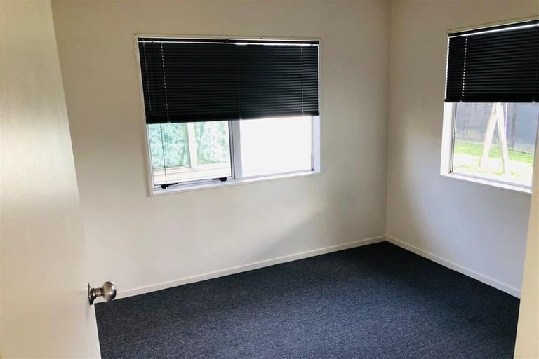 Photo of property in 40 Wickman Way, Mangere East, Auckland, 2024