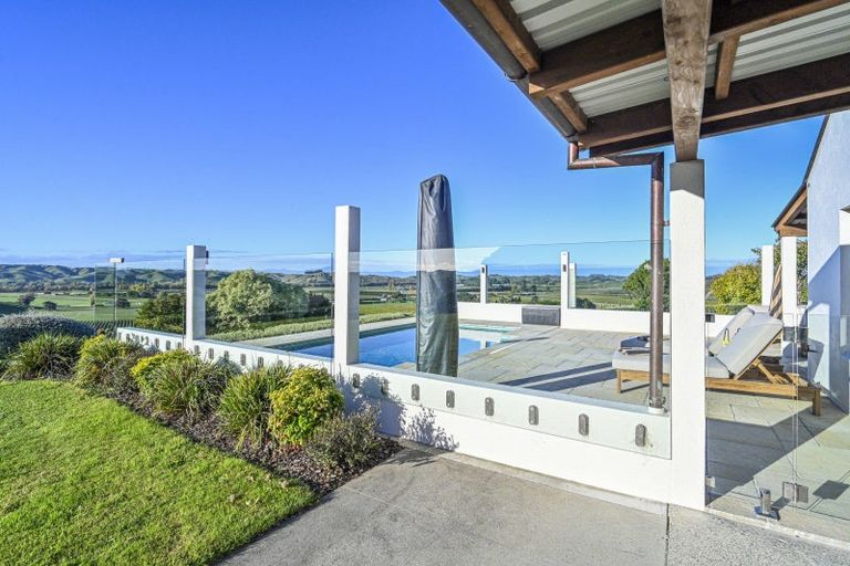 Photo of property in 266 Moteo Pa Road, Puketapu, Napier, 4183